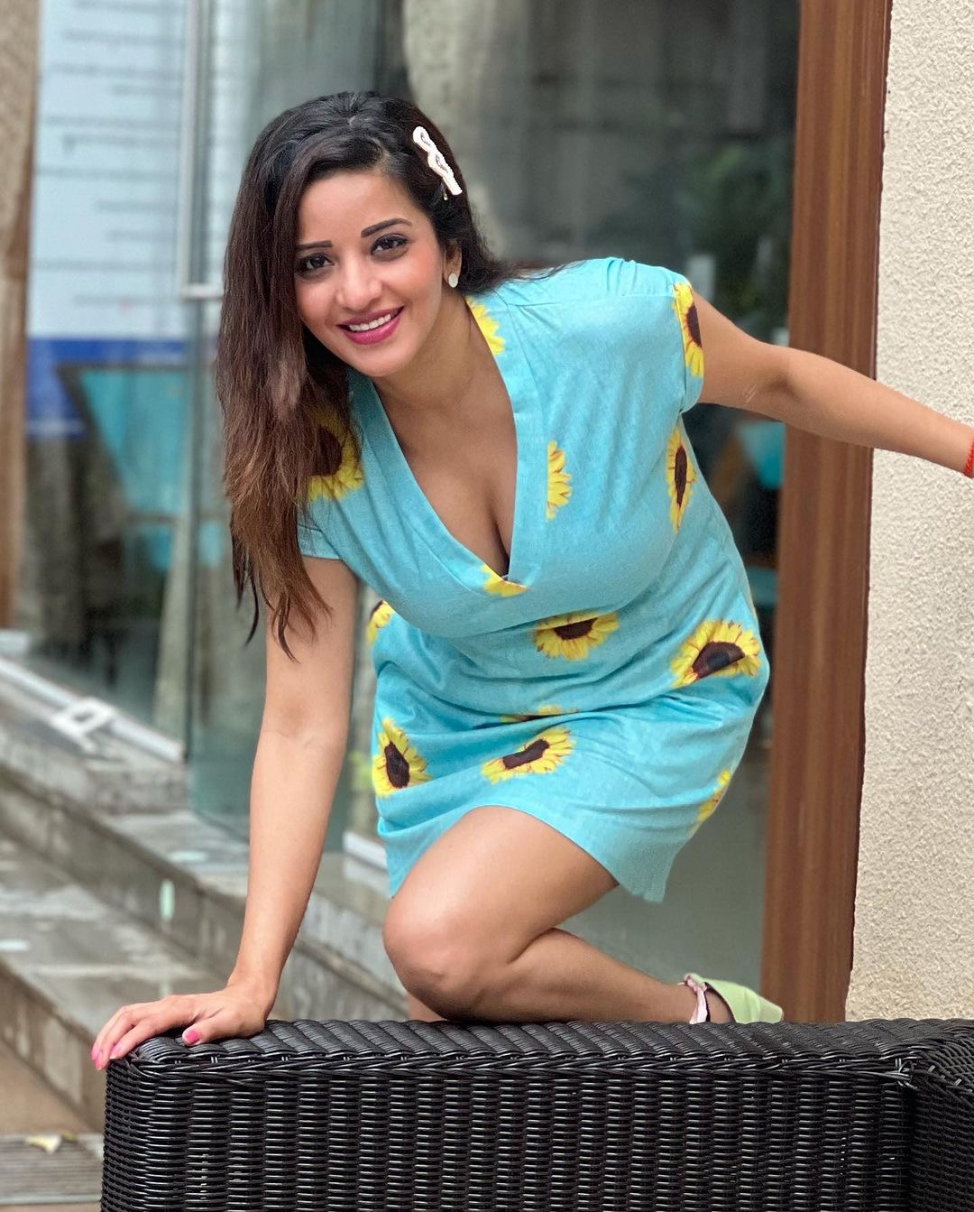 I grew up in Goa, a little beach town in India. The holidays were sunny,  green and warm. This year we spent the holi… | Resort dresses, Honeymoon  outfits, Goa dress