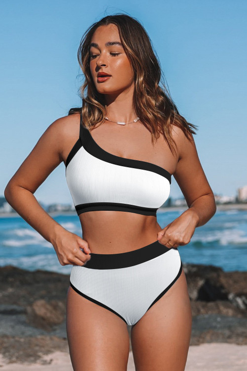 angelcroshet Step Up Your Beach Game: 5 Must-Have Bikinis for 2023